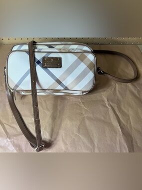 EUC Burberry Blue Label Classic Design  Crossbody!